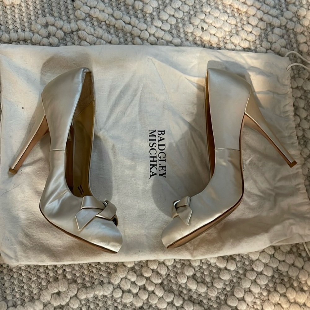 Badgley Mischka heels